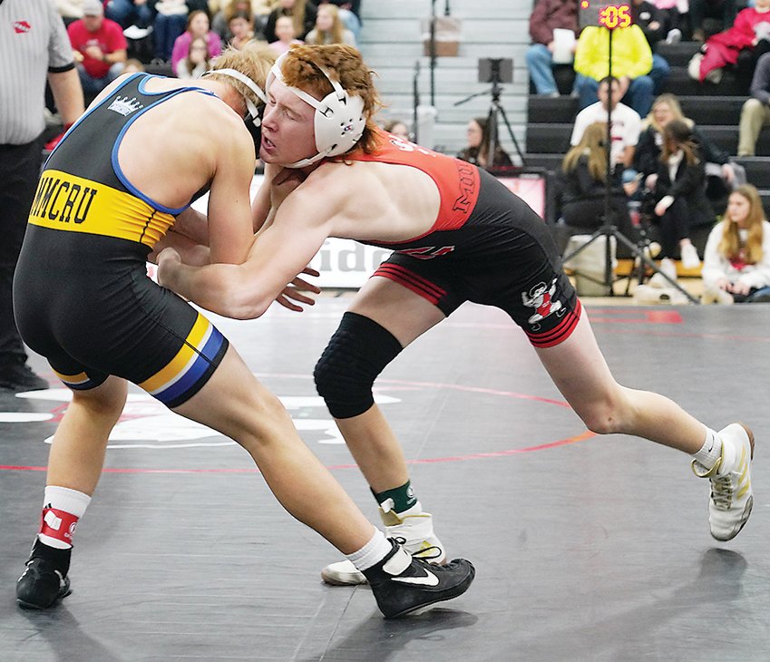 ELC freshman Layton Yager is off to a strong start for his first year as a varsity wrestler. Above, Yager forces the action during last week&rsquo;s dual against Cherokee. On Saturday, Yager took first place in the 132-pound bracket at the Graettinger-Terril/Ruthven-Ayrshire Tournament.  Photo by David Swartz