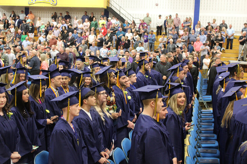 Iowa Lakes presents degrees and diplomas Friday - Estherville News