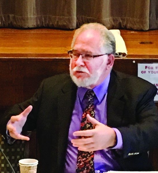 Rabbi Uri Regev speaks at Temple Beth-El in Providence.