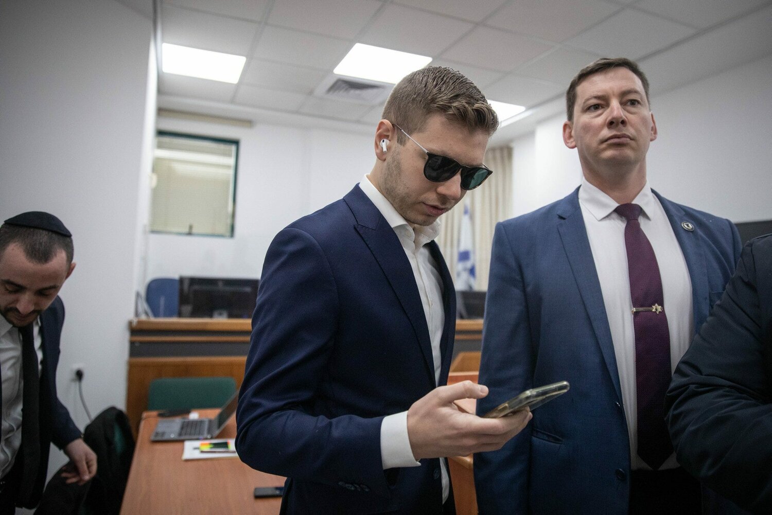 Netanyahu's son Yair legally changed his name to 'Yonatan Hun,' documents show