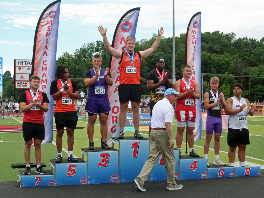 Fraser commandingly defends State discus title, trio of Tigers finish runner-up