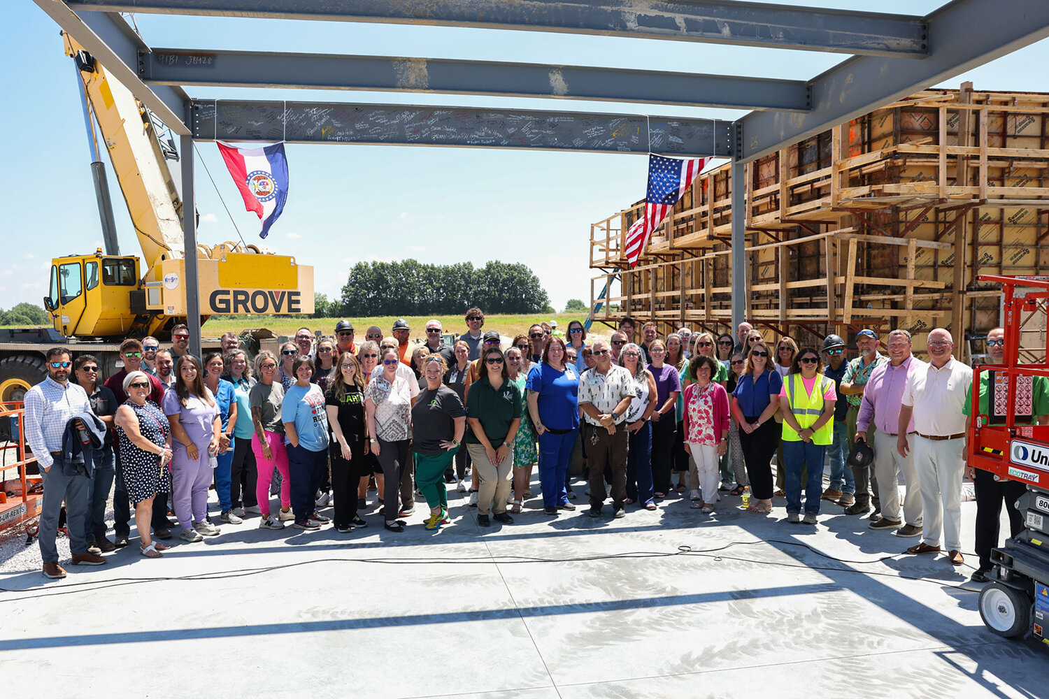 Hannibal Regional celebrates major milestone for new Kirksville cancer center