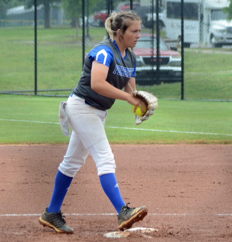 Julie Williams came back in a big way in Wednesday&rsquo;s winner bracket contest versus Adamsville as the junior picked up a three-hit, complete game win in the circle.