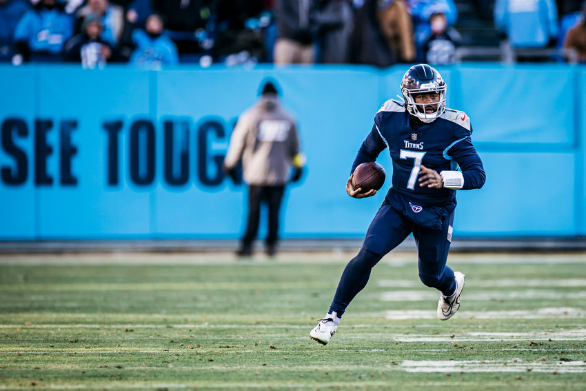 Malik Willis went 14-of-23 for 99 yards and two interceptions as the Titans&rsquo; starting quarterback on Saturday.