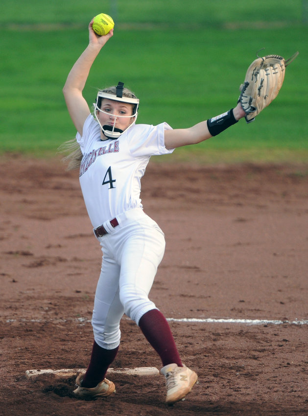 Jayli Childress fires a pitch across the plate in the second inning against Huntland on Tuesday night.