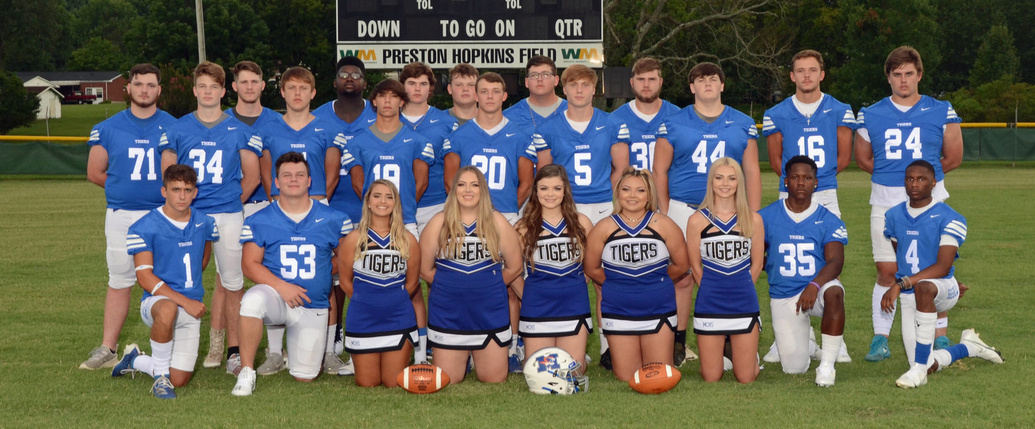 The 2020 MCHS seniors, front row from left are, Kaden Whitson, Chandler Davis, Hannah Inabnitt, Skylyn Sharp, Masiya Urguhart, Chelsea Hargrove, Javion Brown, and A’Ky Howard. Middle row from left are, Kris Hall, Jon Estes, Dravin West, Casey Southerland, Hayden Sheppard, Parker Little, and Hunter Rolof. Back row from left are, Joseph Gold, Omari Armstrong, Christian Stacey, Matthew Hazlett, Gannon McMahon, and Logan McKnight.