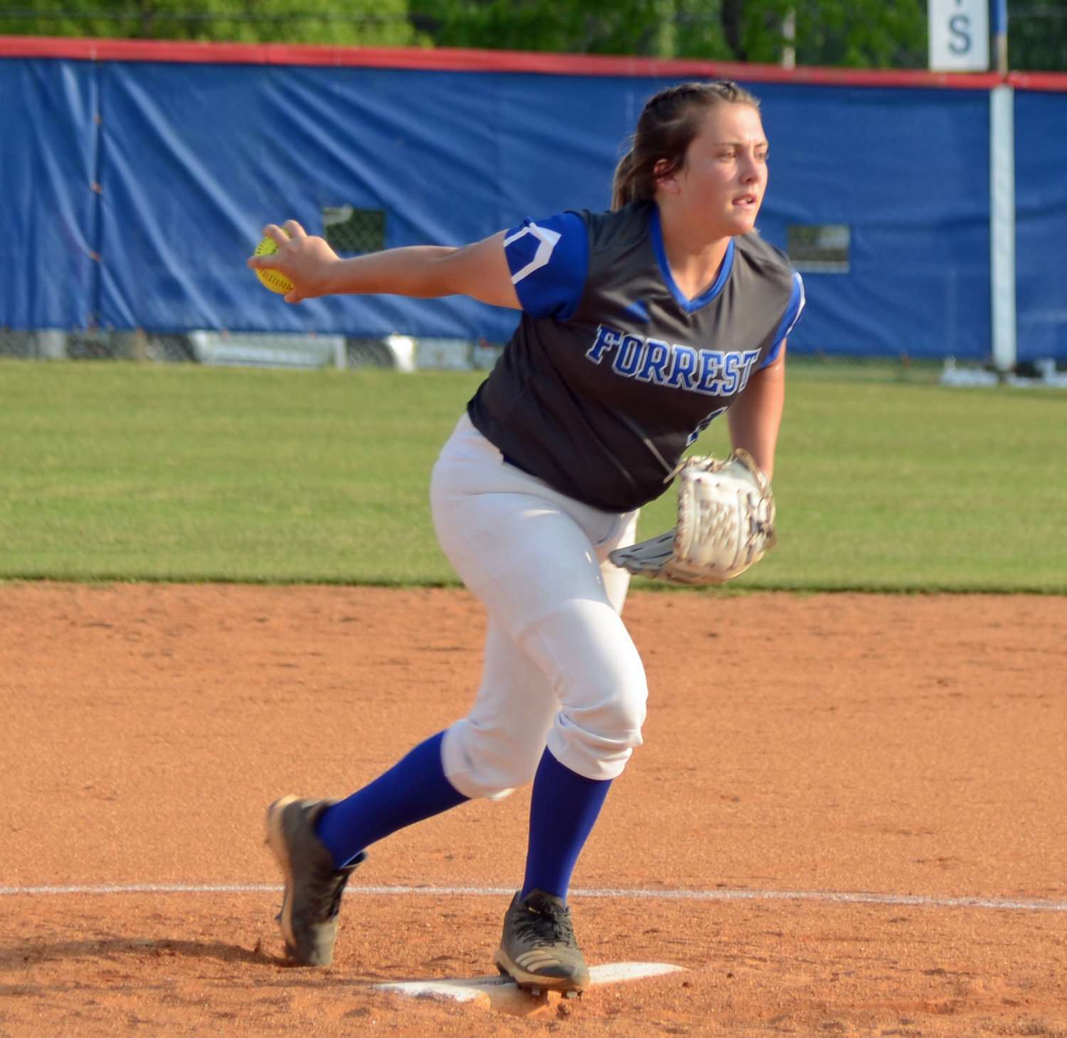 Junior Julie Williams turned in gutty performance, tossing 6.1 innings in the circle.