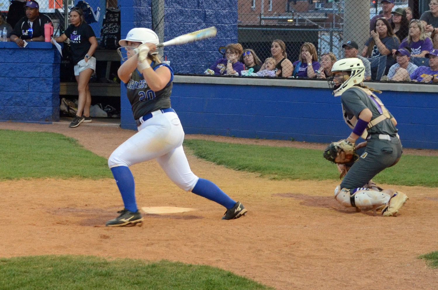 Leslie Bartoli had two more hits in Thursday night’s title game.