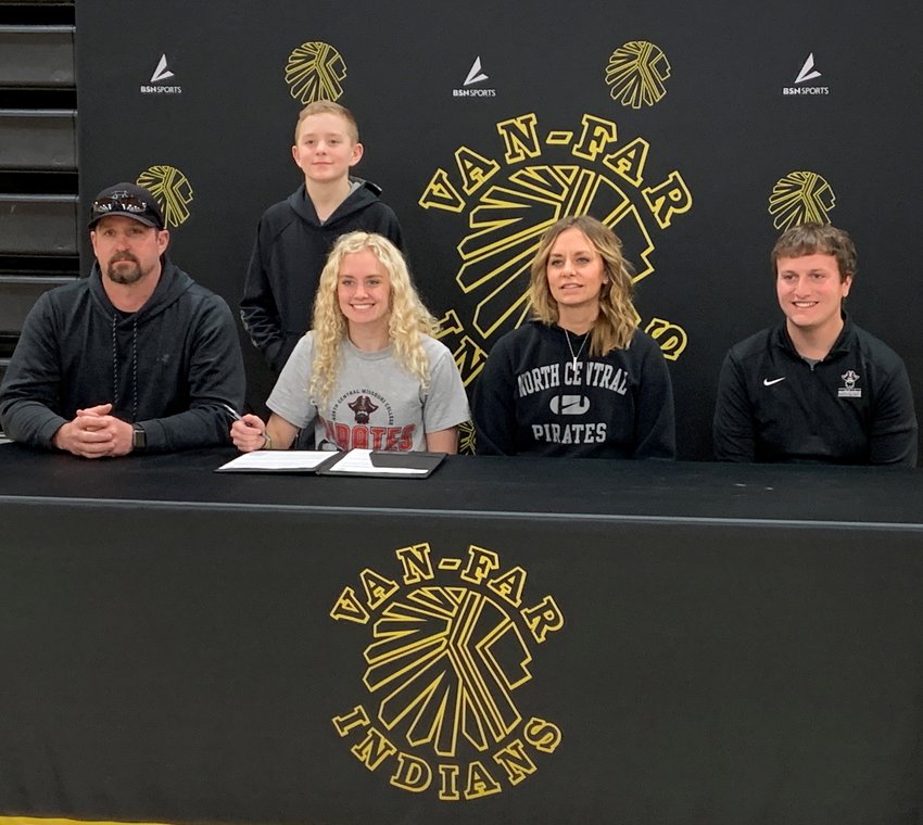 Haley Baskett, Van-Far senior, recently committed to play golf at North Central Missouri College, Trenton. Those present for the signing, from left, are Jared Baskett, Caleb Baskett, Haley Baskett, Melissa Baskett, NCMC coach Nate Swann. [Submitted Photo]