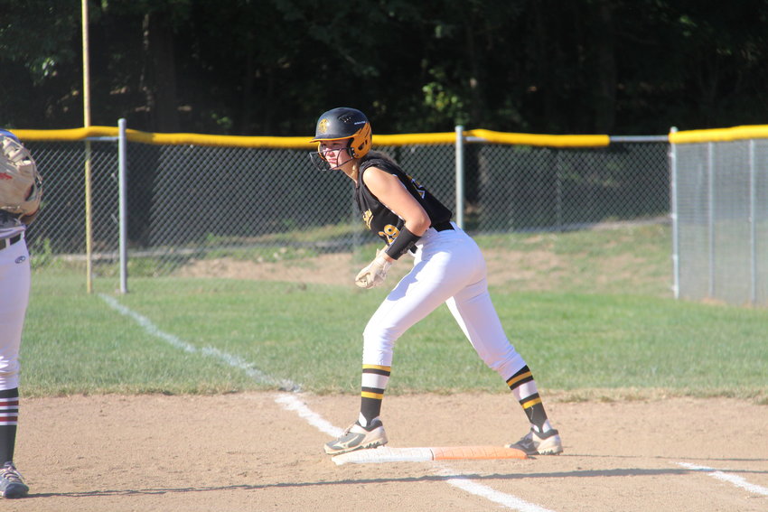 Van-Far senior shortstop Madelynn Caldwell prepares to take a lead off first base on Sept. 8 at Louisiana. The Lady Indians finished fourth at the North Shelby Tournament on Saturday.
