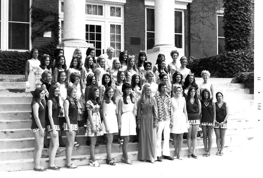 Miss Missouri contestants stand on the steps of Stribling Hall on MMA's campus in 1971.