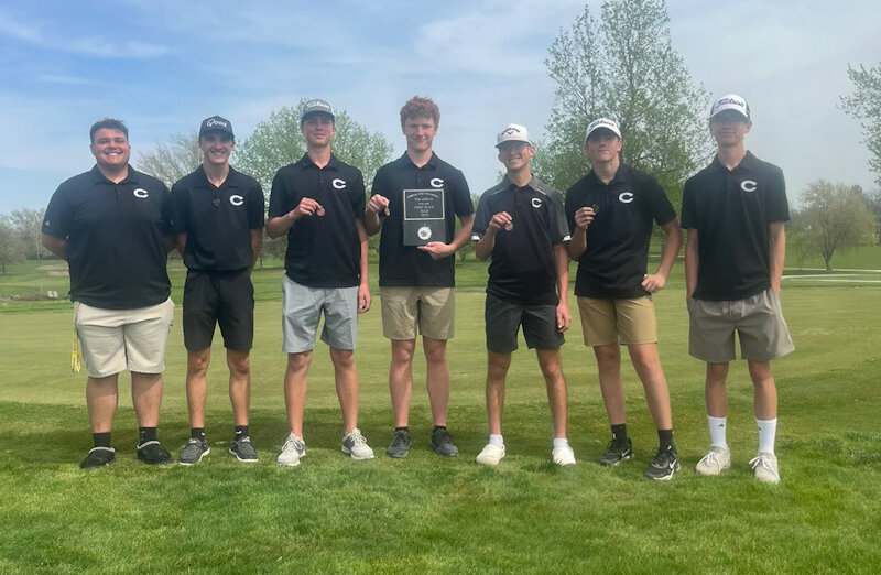 The Centralia boys golf team won the team trophy at their home tournament on Monday.