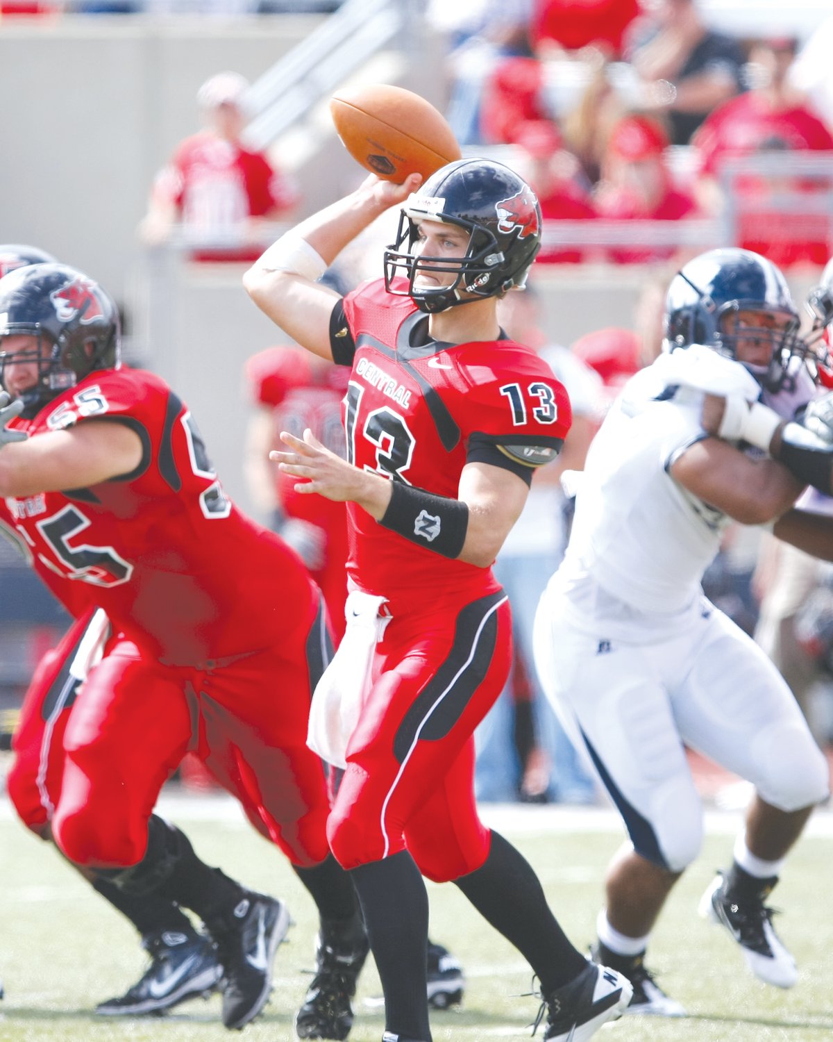 Montgomery County High graduate Eric Czerniewski tosses a pass while playing for the University of Central Missouri football team. Czerniewski was inducted into the Missouri Sports Hall of Fame on Oct. 20. [Submitted photo]