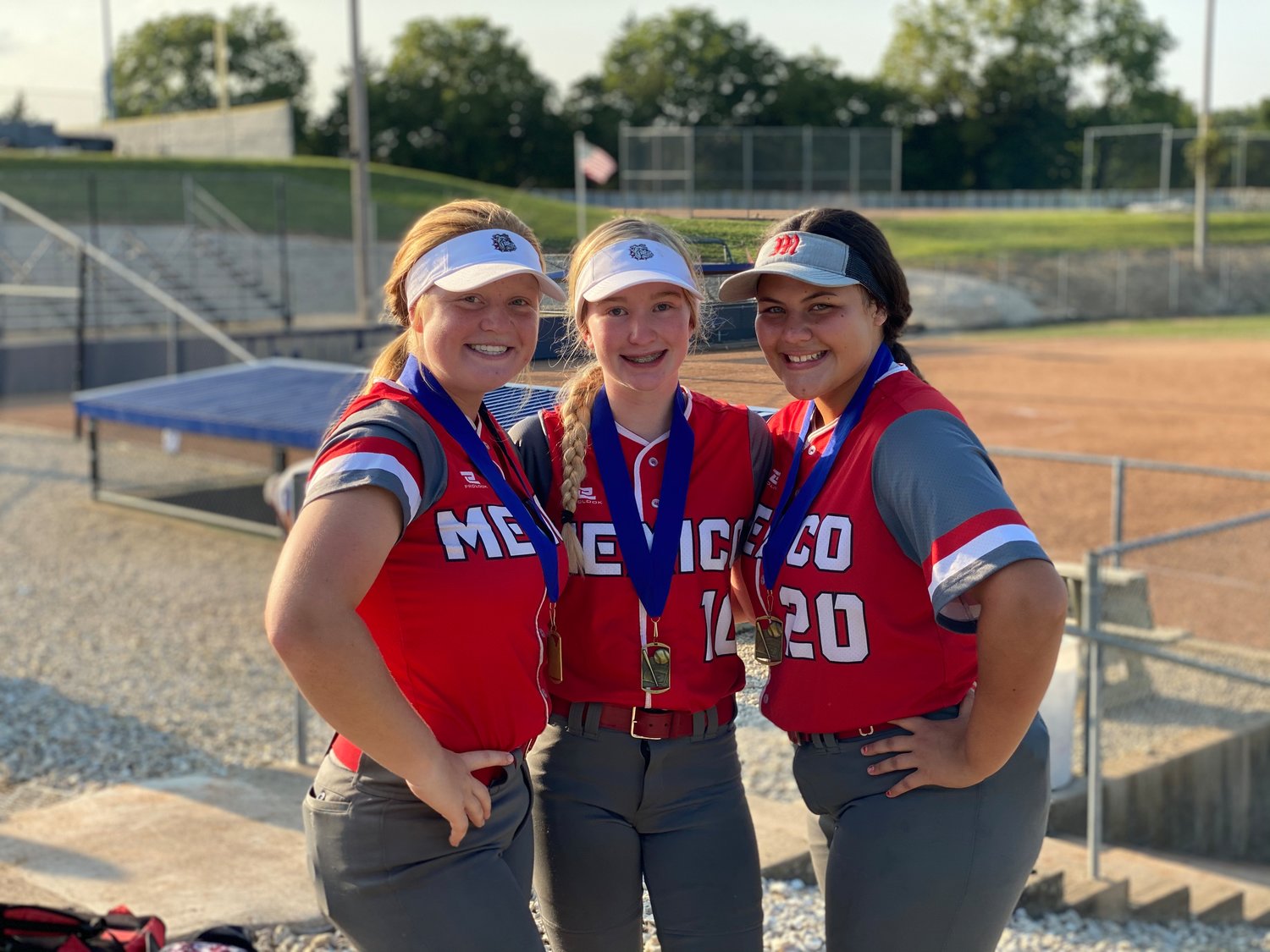 Pictured above are members of the Mexico softball team who were named to the War on the Battlefield all-tournament team. Pictured, from left, are Abby Bellamy, Lexi Willer and Eboni Mayfield. The trio are all sophomores. [Kris Bellamy photo]