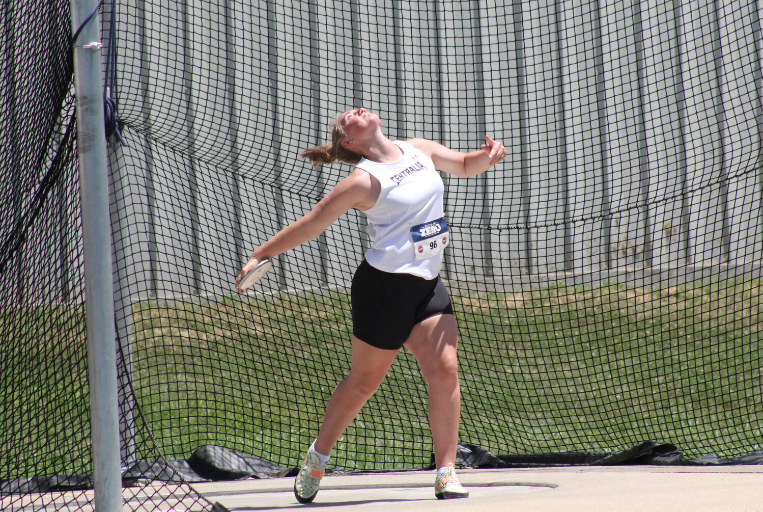 Centralia senior Ellie Berendzen throws the discus on Friday in the Class 3 state track and field meet.