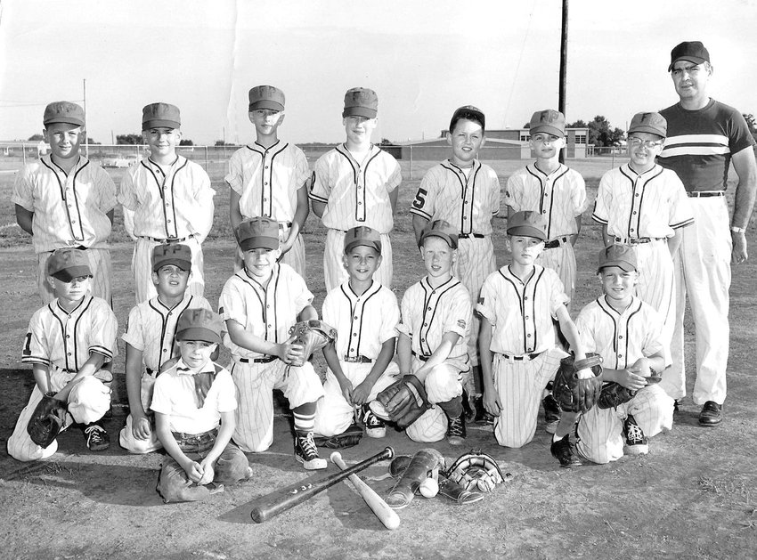 Foodtown Pepsi 1959 - Brother Mark is batboy, Dad is coach, Gary standing 2nd from right on back row.