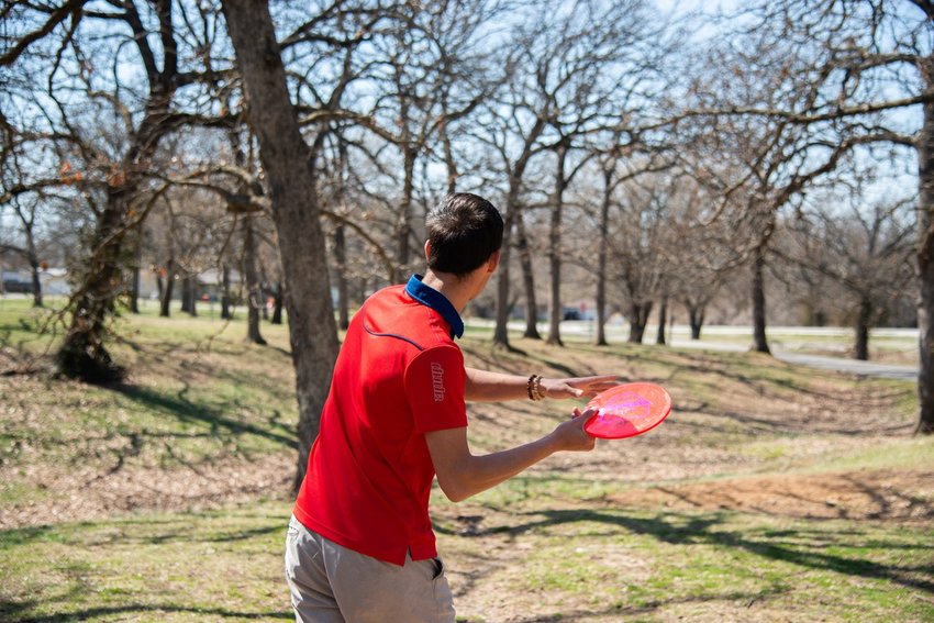 Members of the newly formed Pitt State Disc Golf Club have qualified Pittsburg State University to compete in the National College Disc Golf Championship next week in North Carolina.