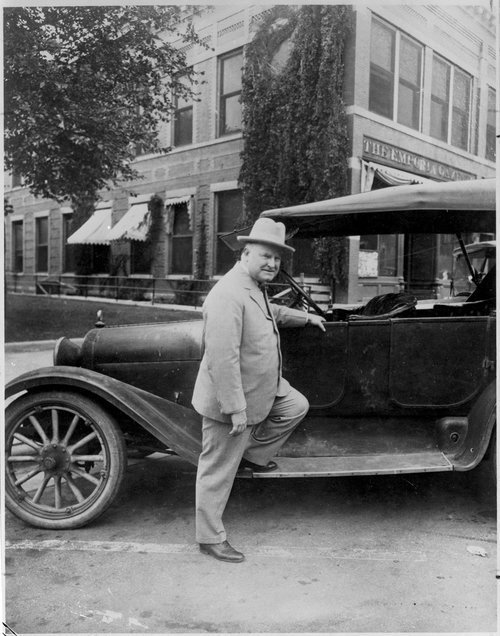 William Allen White on the campaign trail, 1924.