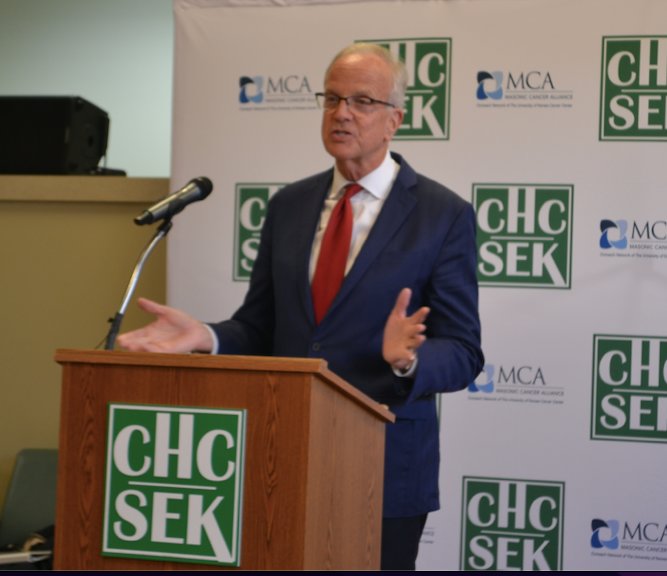 Sen. Jerry Moran speaks at CHC-SEK Wednesday, announcing a federal grant for cancer screening and prevention.