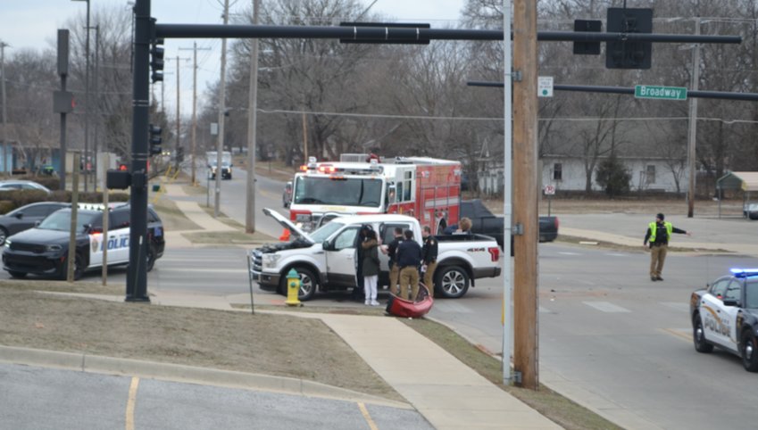 A two-vehicle crash on Broadway temporarily blocked traffic but resulted in no injuries Saturday morning. Pittsburg police officers along with Pittsburg Fire Department and Crawford County EMS first responders were dispatched to assist. PPD said the crash is still under investigation.