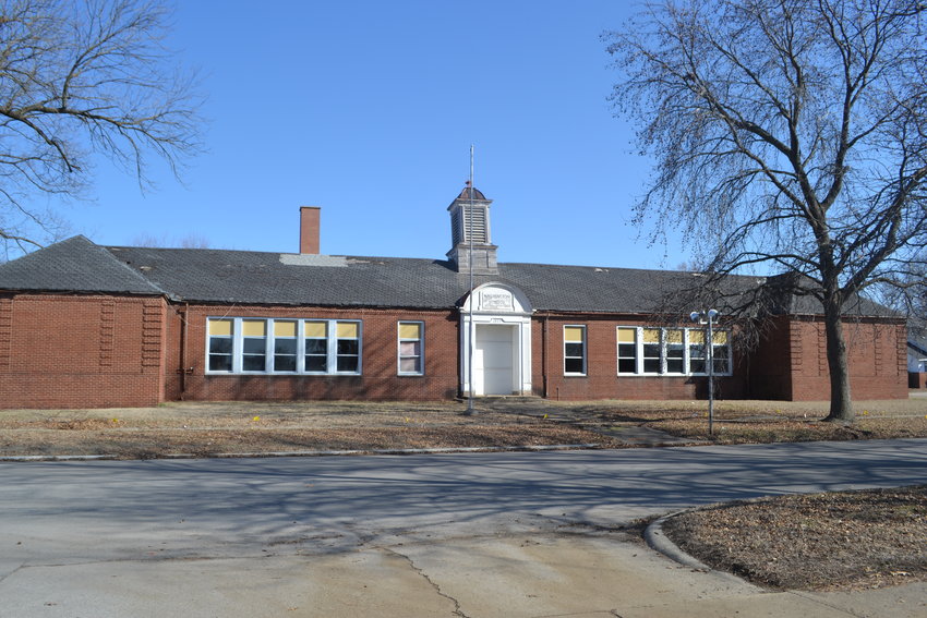 The Washington School, 205 S. Locust, Pittsburg.