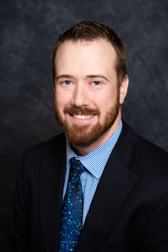 Daniel Creitz, an Erie, Kansas, native, recently received the Geiger Gibson Emerging Leaders Award which celebrates young leaders who have helped better the health of medically underserved patients, communities and special populations.