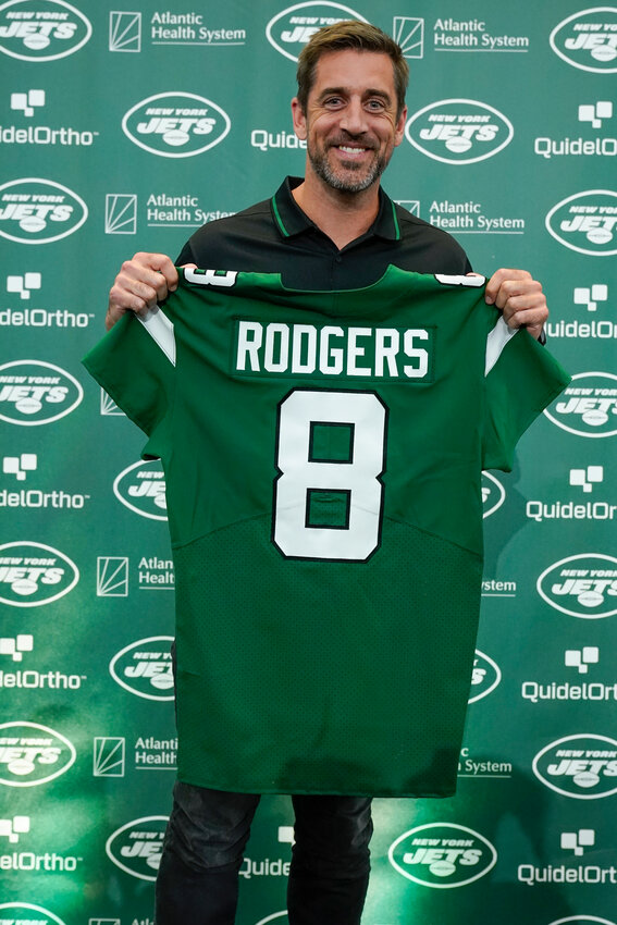 Jets Introduce Aaron Rodgers at News Conference After Trade - The