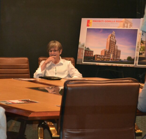 Governor Laura Kelly meets with Pittsburg city leaders at Block 22&rsquo;s Vault in Pittsburg on Wednesday. Kelly was accompanying New Mexico&rsquo;s Democratic Governor Michelle Lujan Grisham on a tour of downtown Pittsburg and a visit to Pittsburg State University.