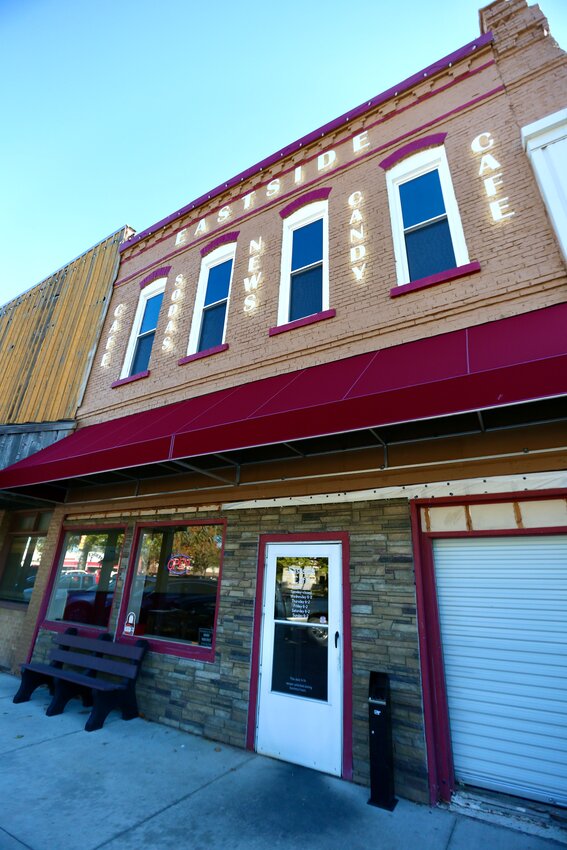 Eastside Caf&eacute;, located at 120 S Ozark St. on the east side of the town square, was one of the three early fa&ccedil;ade projects with the help of Girard Main Street, whose goal is to revitalize the downtown square.