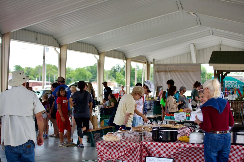 The Pittsburg Area Farmers&rsquo; Market will kick off the 2024 season on Saturday, April 20, from 8 a.m. to noon, located at E. 11th St. within the pavilion. Downtown Pittsburg Kansas made the announcement this week on Facebook. Residents expressed their excitement on the post with one person writing, &ldquo;Can&rsquo;t wait&rdquo; and another saying, &ldquo;I&rsquo;m new to Pittsburg and excited to see the new season.&rdquo; For more information or to sign up as a vendor, visit pittks.org/community/pittsburg-area-farmers-market.