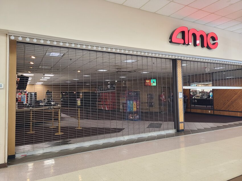 AMC Pittsburg 8 in Meadowbrook Mall