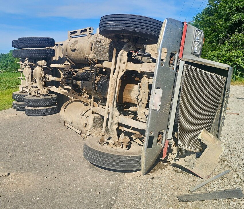 Monday morning, Crawford County Fire District No. 1 and the Crawford County Sheriff&rsquo;s Office reported an overturned dump truck on E. 540th Ave., between 180th and 190th, southwest of Pittsburg. The local fire district noted that firefighters, the sheriff&rsquo;s office, and EMS were on scene for approximately two hours as the driver suffered minor injuries from the accident. The road opened back up around 10 a.m.