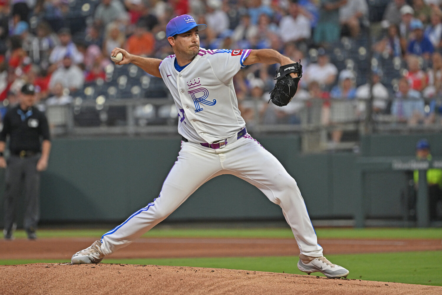 Should the Phillies pursue Seth Lugo?