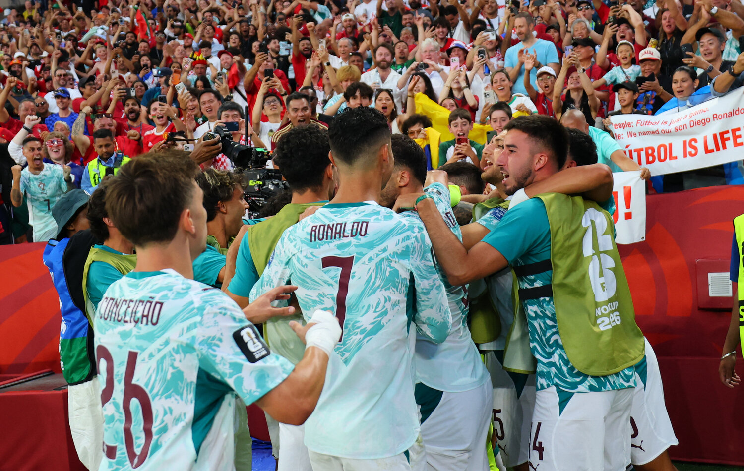 Portugal defeats Croatia in a chaotic ending to advance on day five of the World Cup round of 32