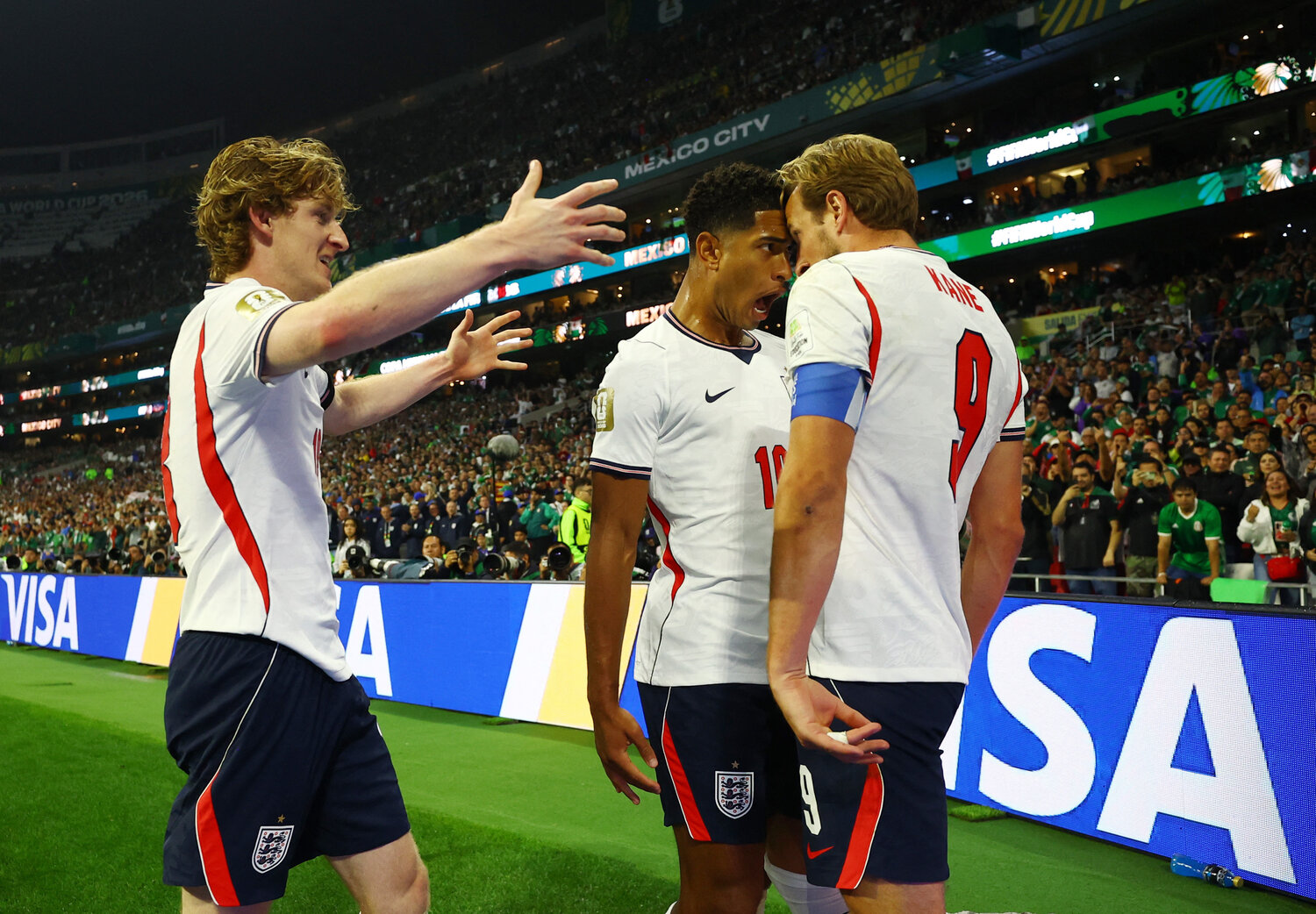 10-man England outlast co-host Mexico 3-2 in an all-time World Cup thriller on day two of the World Cup Round of 16