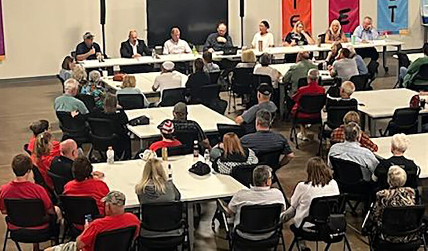 The seven candidates for Lee County Supervisor met with voters Thursday night in Montrose for two hours talking about issues of relevance to Lee County voters.