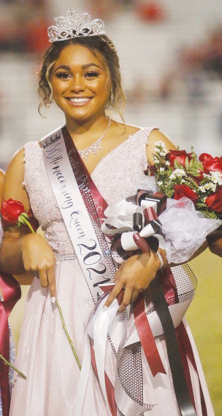 Silsbee High School senior Jaidyn Lewis was crowned as 2021 homecoming queen during the halftime ceremonies of the Silsbeee-Bridge City football game on Oct. 15.