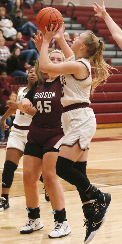 Silsbee&rsquo;s Jena Warden (5) drives the lane for a basket during second-half action in the Lady Tigers&rsquo; win over Hudson on Nov. 19.