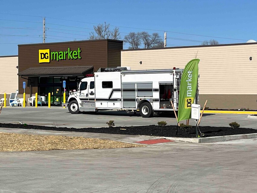 The Lee’s Summit Bomb Squad detonated an item that was found in the parking lot of the Dollar General Market store in Peculiar on Sunday.