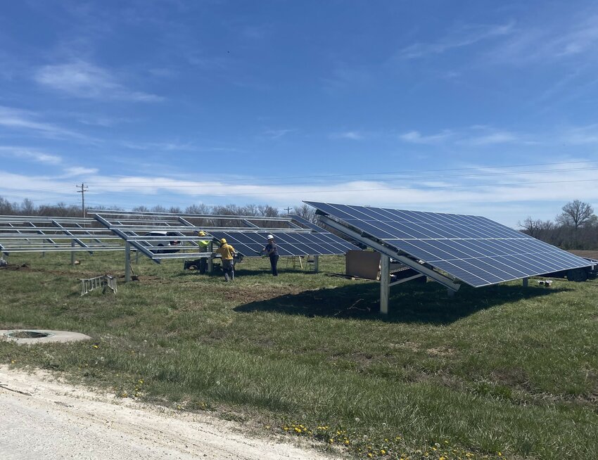 Crews install solar panels at Scoular’s grain handling facility in Adrian, which the company has designated as a sustainability showcase hub.
