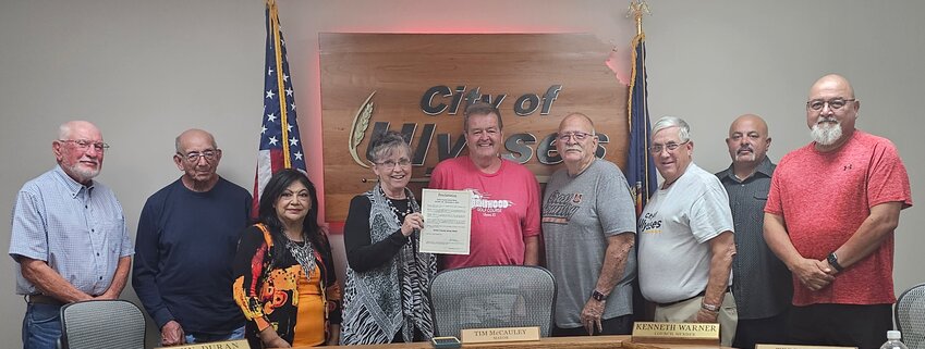 Grant County Gives Week was officially brought to action Wednesday, October 11, at City Hall. The Grant County Community Foundation posed for a picture with the city council proudly displaying the signed proclamation. Pictured (left to right): Councilman Sam Guy, Councilman John Duran, GCCF Training Officer Irene Velasquez, GCCF Executive Director Judy Keusler, Mayor Tim McCauley, GCCF Treasurer Ken Keusler, and Councilmen Ken Warner, Terry Maas and Mark Diaz.