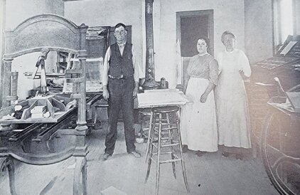 Grant County Republican office during the early 1890's. Pictured are Steve Davis, Clara Blake and Rose Davis.