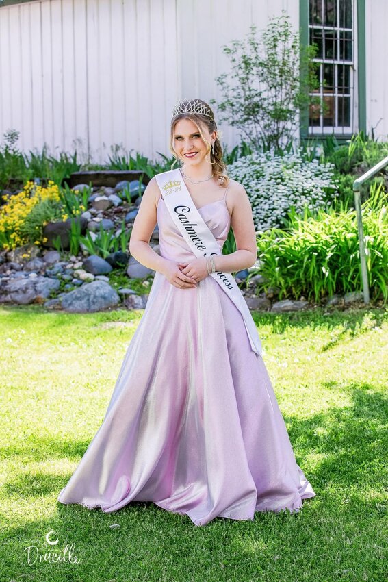 Cashmere Royalty Princess Emory Smith is an upcoming senior at Cashmere High School and the daughter of Stephani and Jeremy Smith.