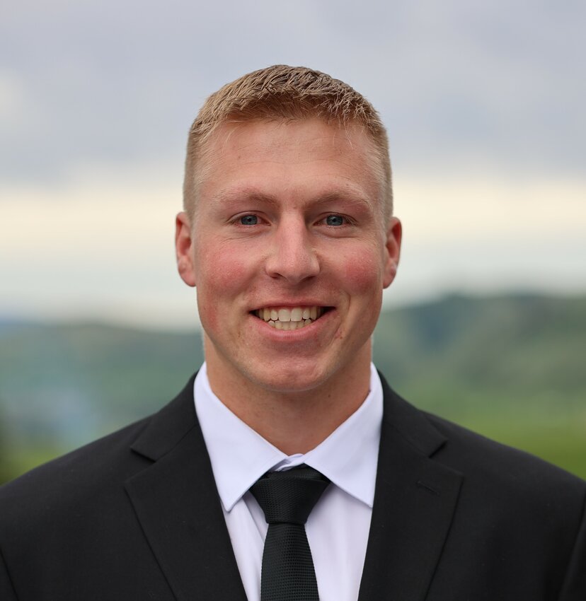 Tyler Kert<br>
Tamarack Wealth Management