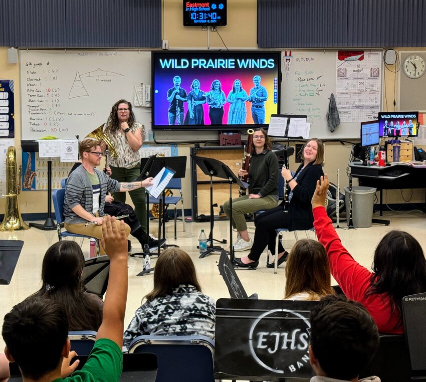 Icicle Creek Center for the Arts hosted Prairie Winds this month. This ensemble advocates for chamber music by presenting in local schools like Eastmont Junior High School (pictured), conducting community performances, and taking the stage for masterwork concerts, as it did at the Snowy Owl Theater on September 14.