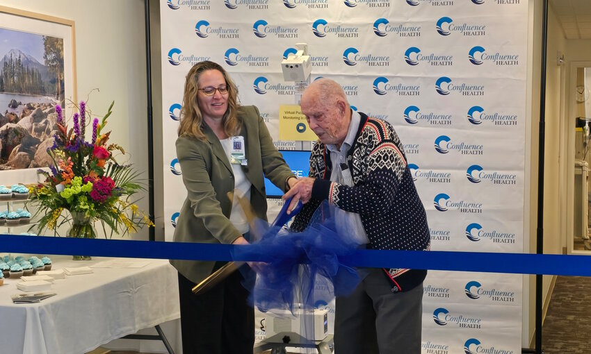 Confluence Health Hospital celebrated the introduction of state-of-the-art medical technology Tuesday with a ribbon-cutting ceremony at its Central Campus, thanks to a donation from a retired local surgeon, Dr. Chris Stahler.