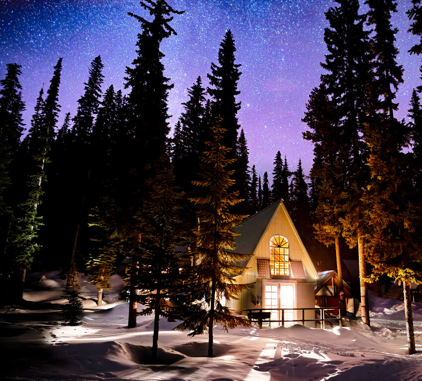 Alpine Lakes High Camp is a collection of nine backcountry huts and a communal lodge, as well as a cold plunge and sauna.