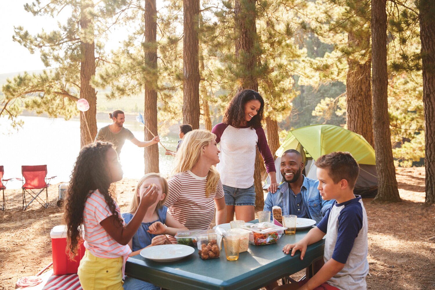 From beach barbecues to walks in the woods, here’s how to safeguard yourself against ticks and mosquitoes, so you can stay bug-free this summer for whatever takes you outside.
PHOTO SOURCE: (c) monkeybusinessimages / iStock via Getty Images Plus