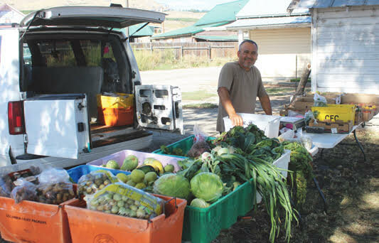 Rafael Avinas of Avinas Garden in Chelan was at his regular post at the Brewster Farmers Market in 2019. The market is located at the Brewster Grange 1018 on Highway 97.
Mike Maltais/QCH