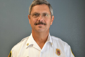 Mark Donnell took the oath of office as Chelan’s newest fire commissioner.